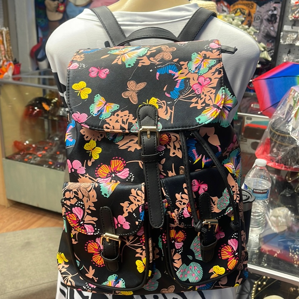 Casual butterfly  backpack w/ adjustable handles
